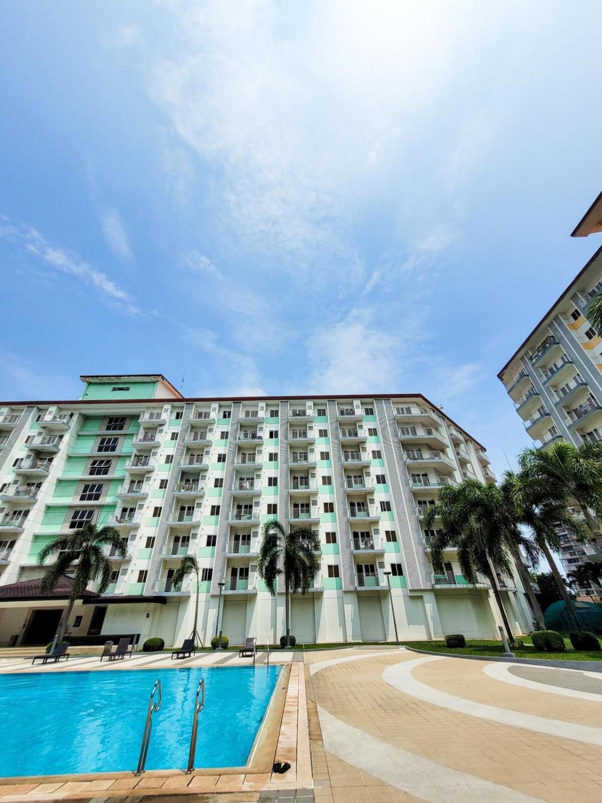 An-dy's Point, Field Residences Apartment