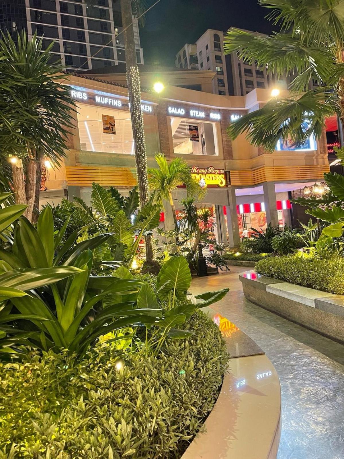 Aparthotel Funky Hq - 1br Eastwood Global Plaza