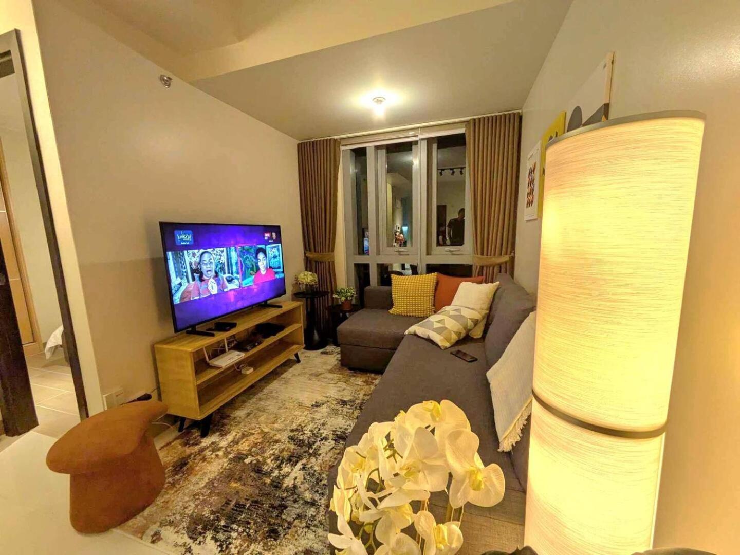 Funky Hq - 1br Eastwood Global Plaza