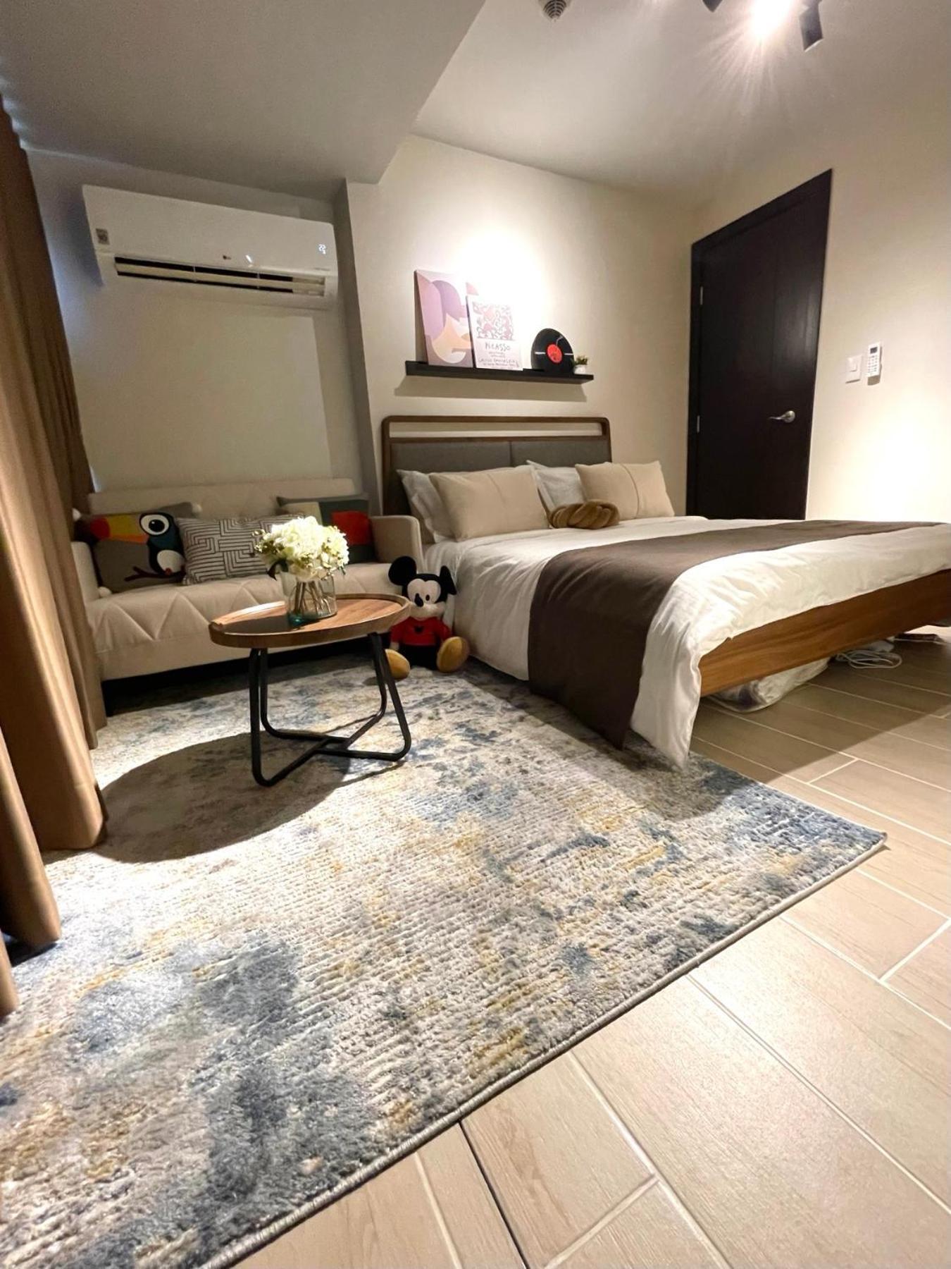 Funky Hq - 1br Eastwood Global Plaza *