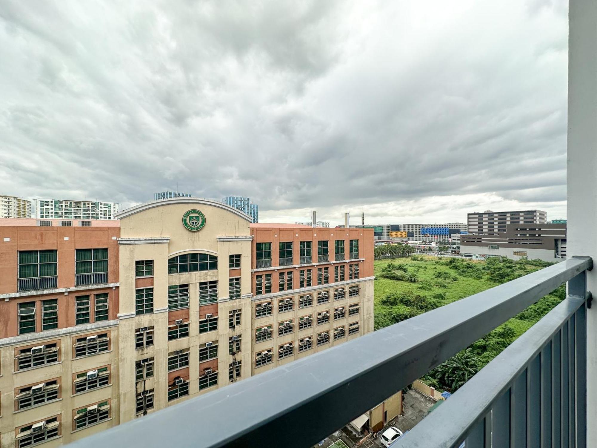 Gemstonebr In Smdc Shore 2 Residences