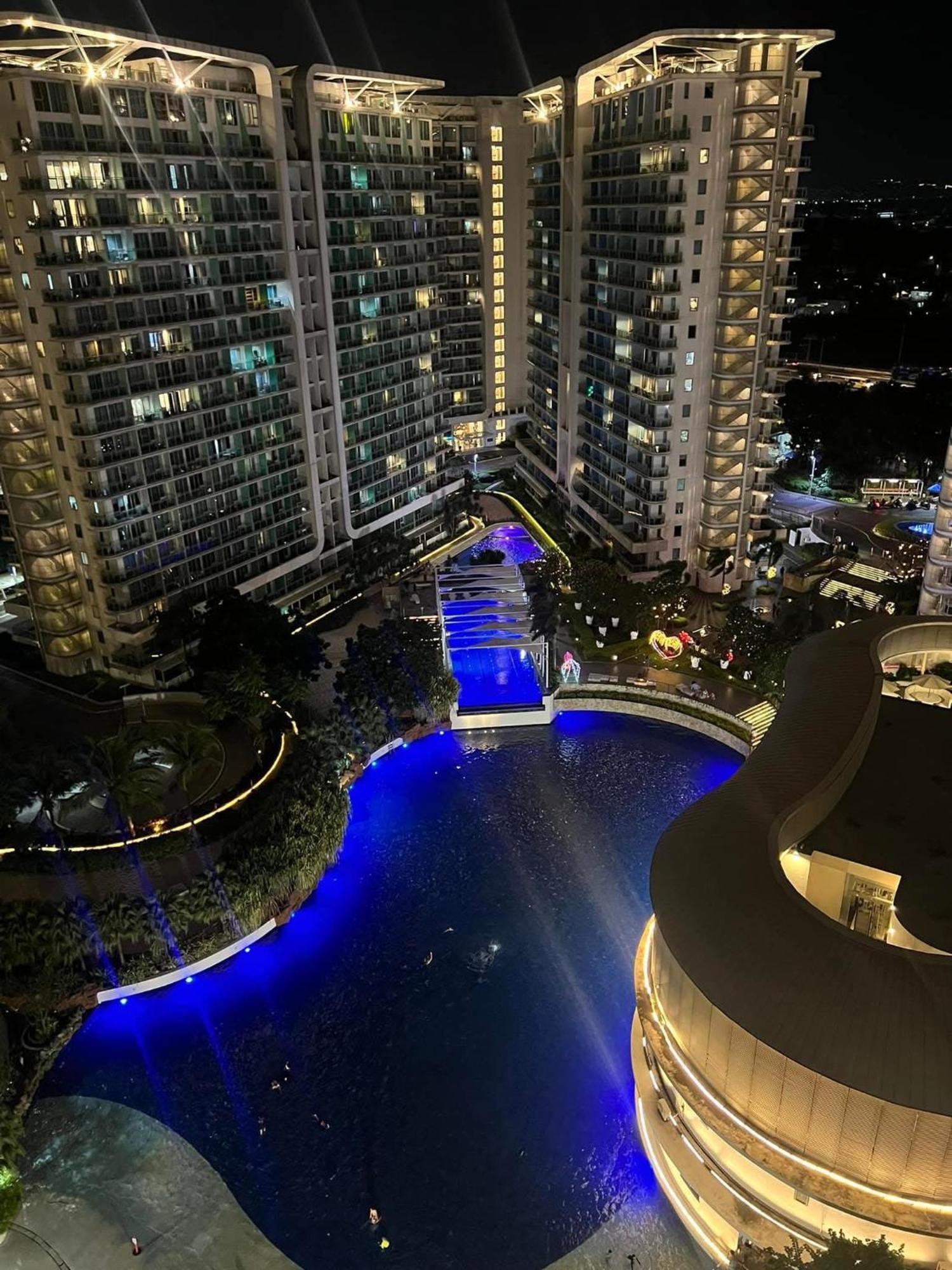 Rio East Tower - Azure Urban *