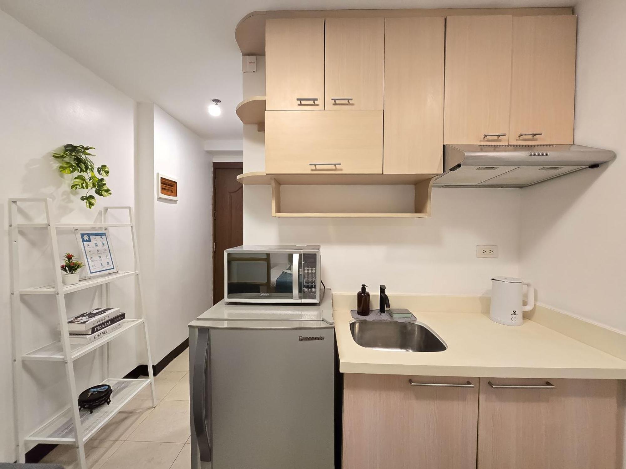 1br Condotel Ridgewood Towers Taguig #rw13 Manila