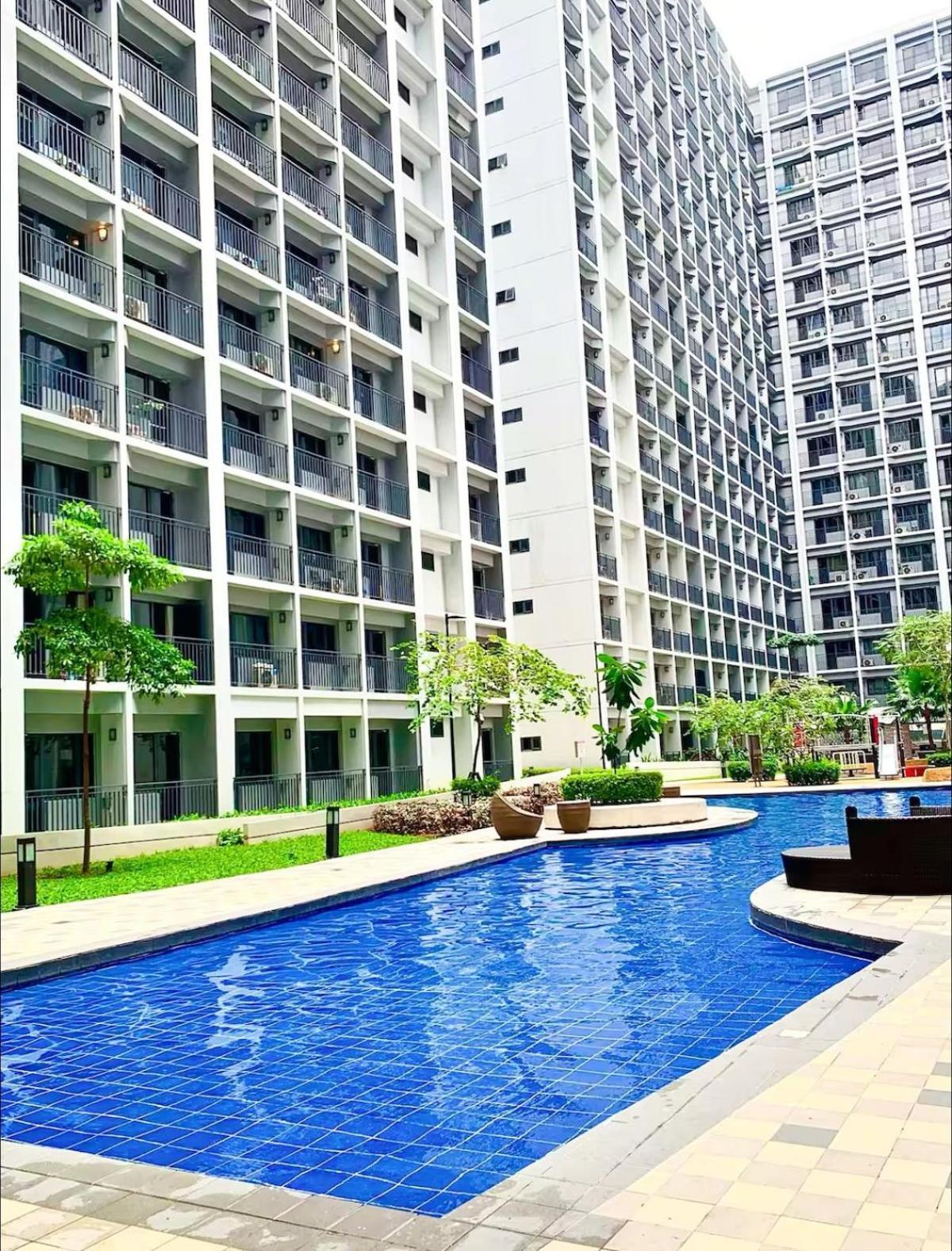 Shore 2 Residences Moa Naia * Manila