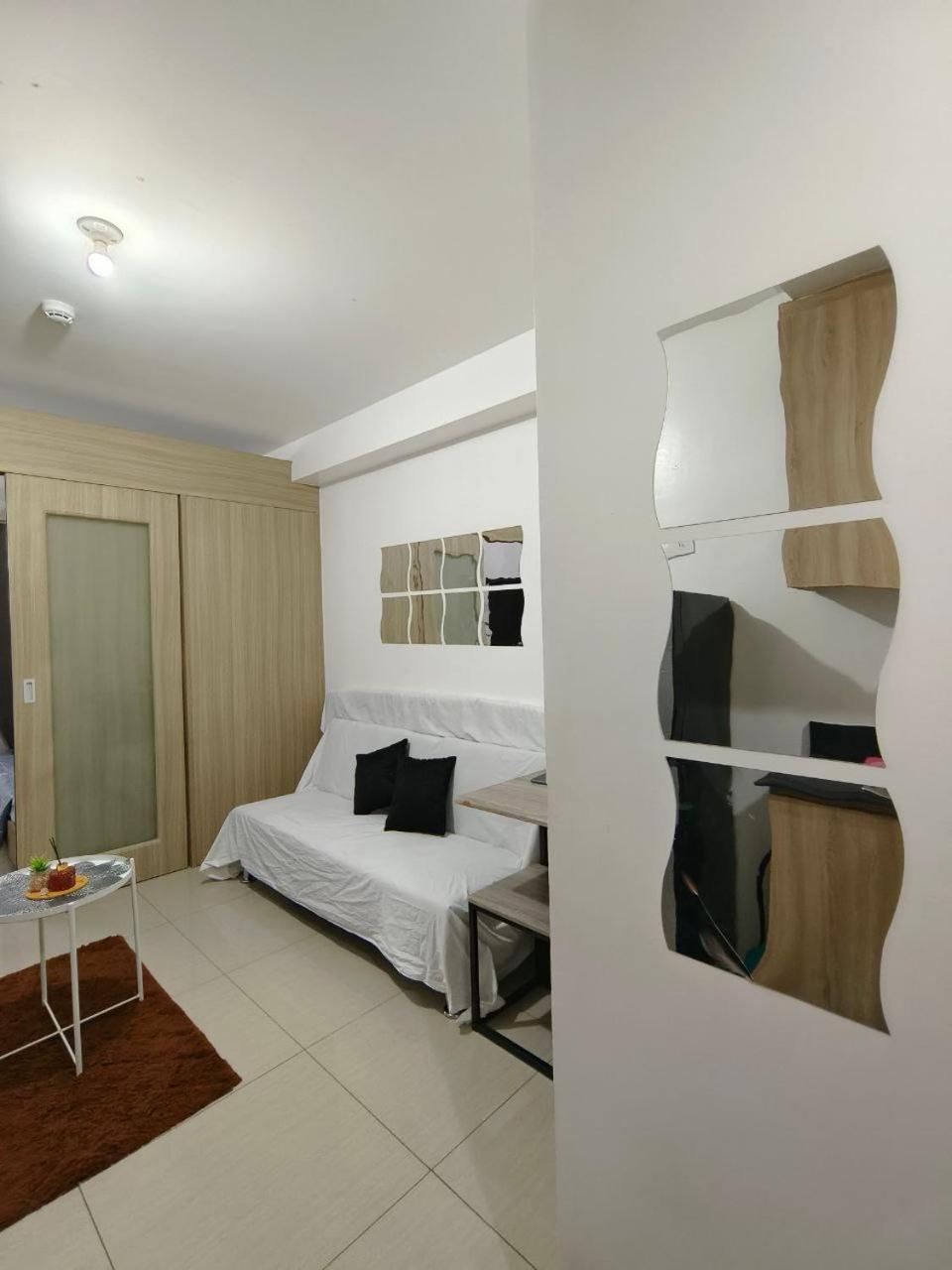 Shore By Metro Staycation * Manila