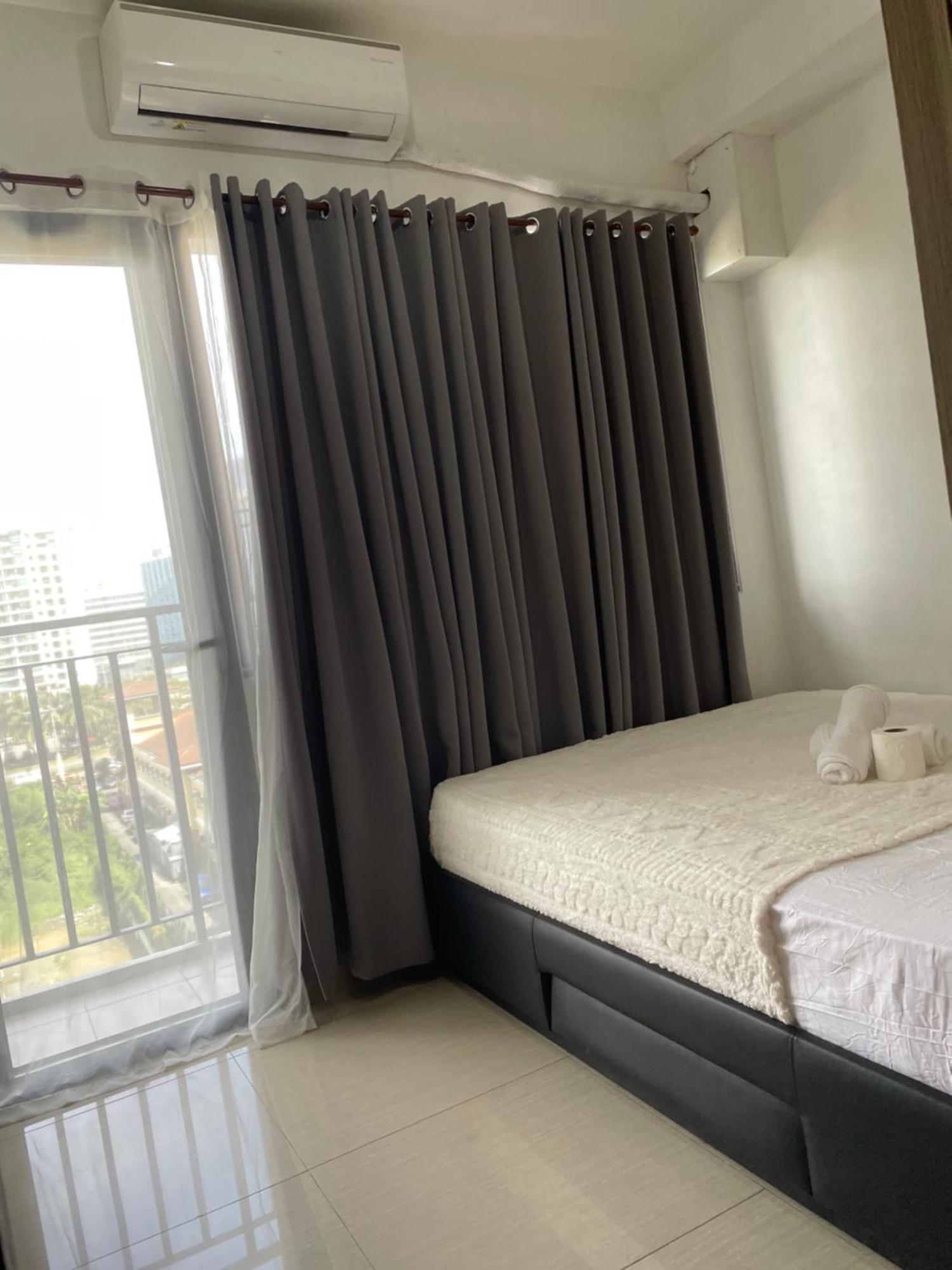 12 Minutes From Mall Of - Spacious With Balcony & Hot Shower