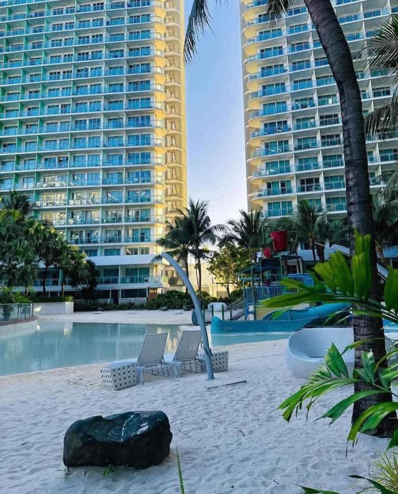 Rio East Tower - Azure Urban *