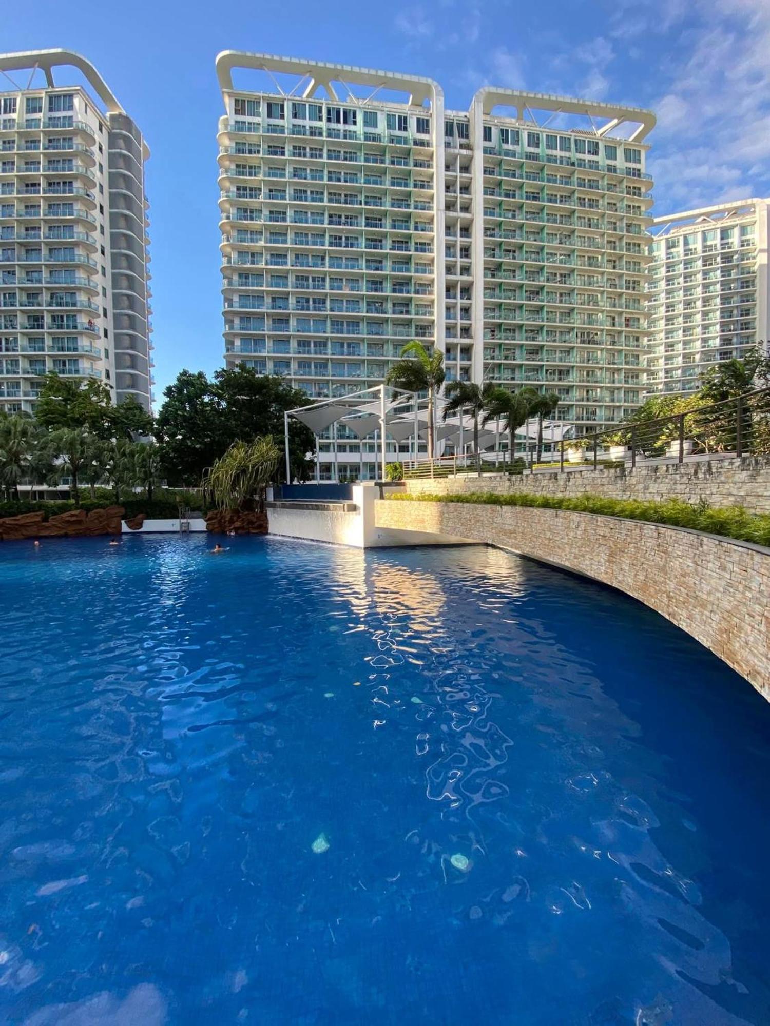 Rio East Tower - Azure Urban Manila