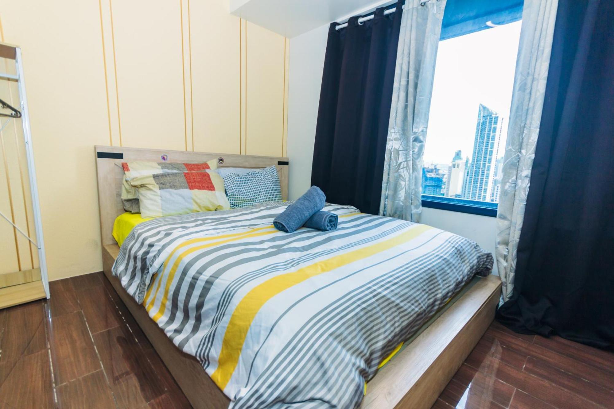 The Vibrant Cool 4254 Memorable Swim Gym Park Laugh Apartment Manila