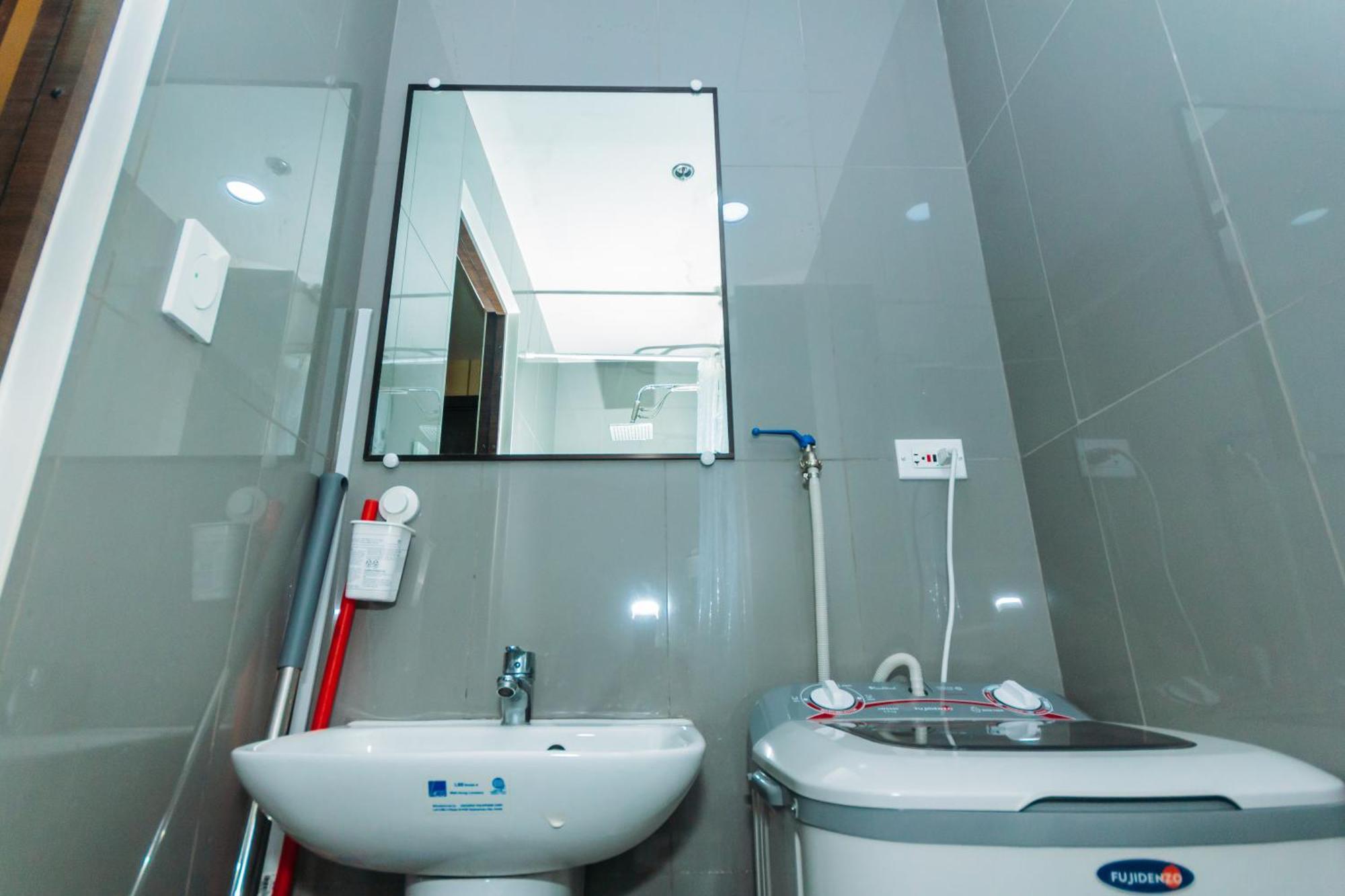 Apartment The Vibrant Cool 4254 Memorable Swim Gym Park Laugh Manila