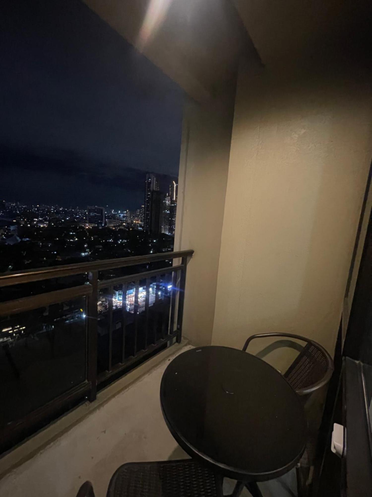 Grand Soho Makati *