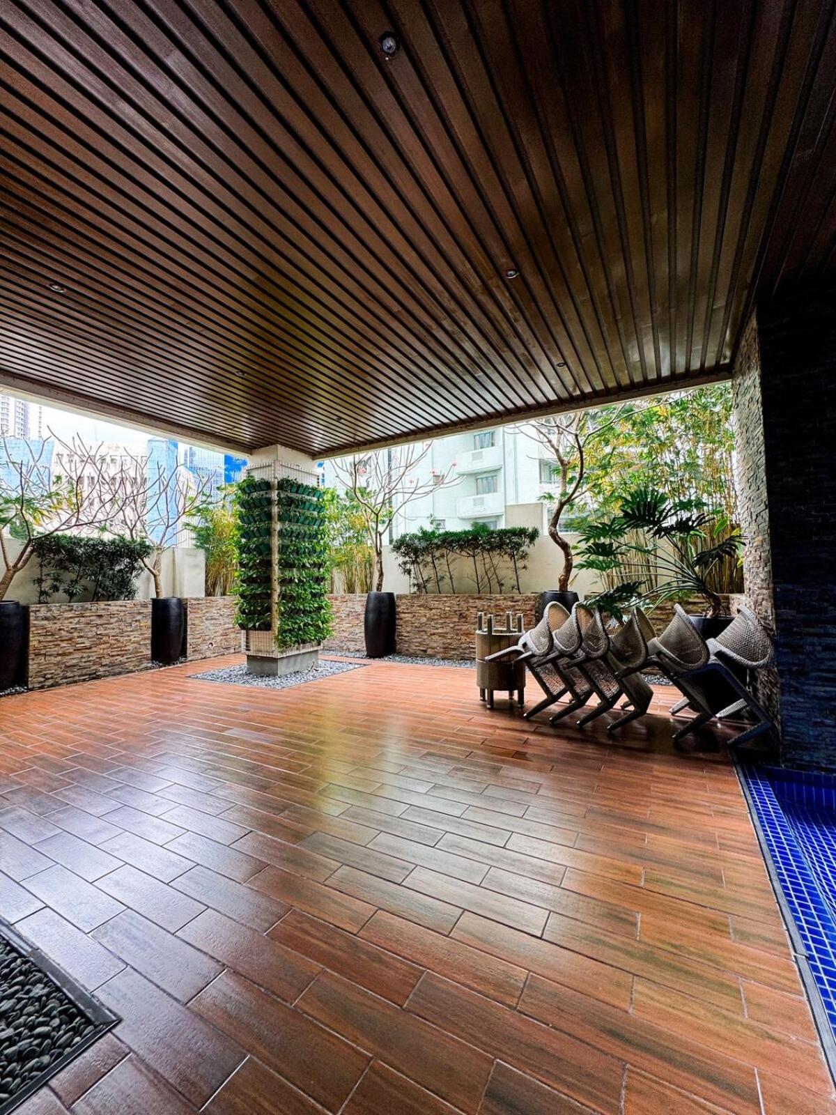 Apartment Business In Salcedo Village Makati *