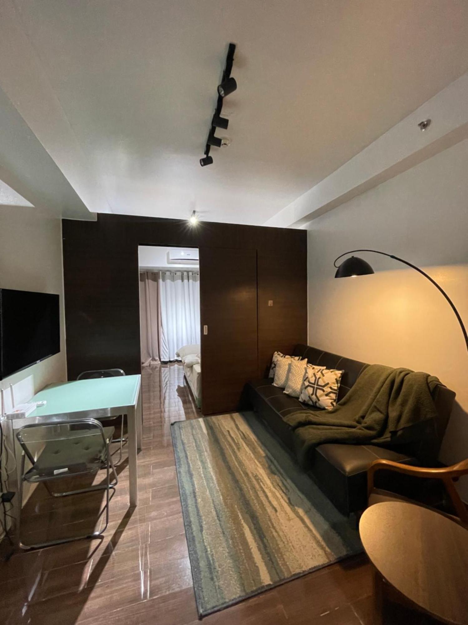 In Makati Business District Apartment
