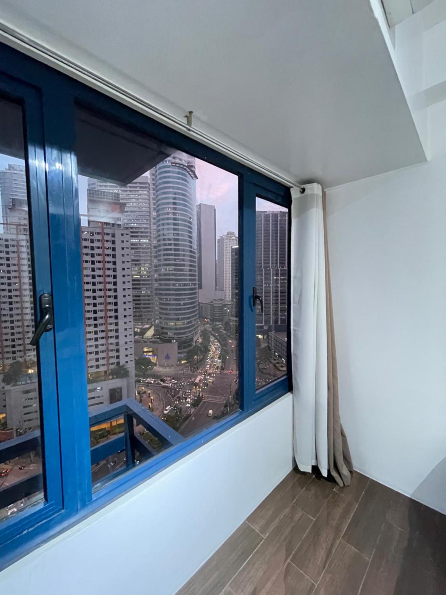 Apartment In Makati Business District