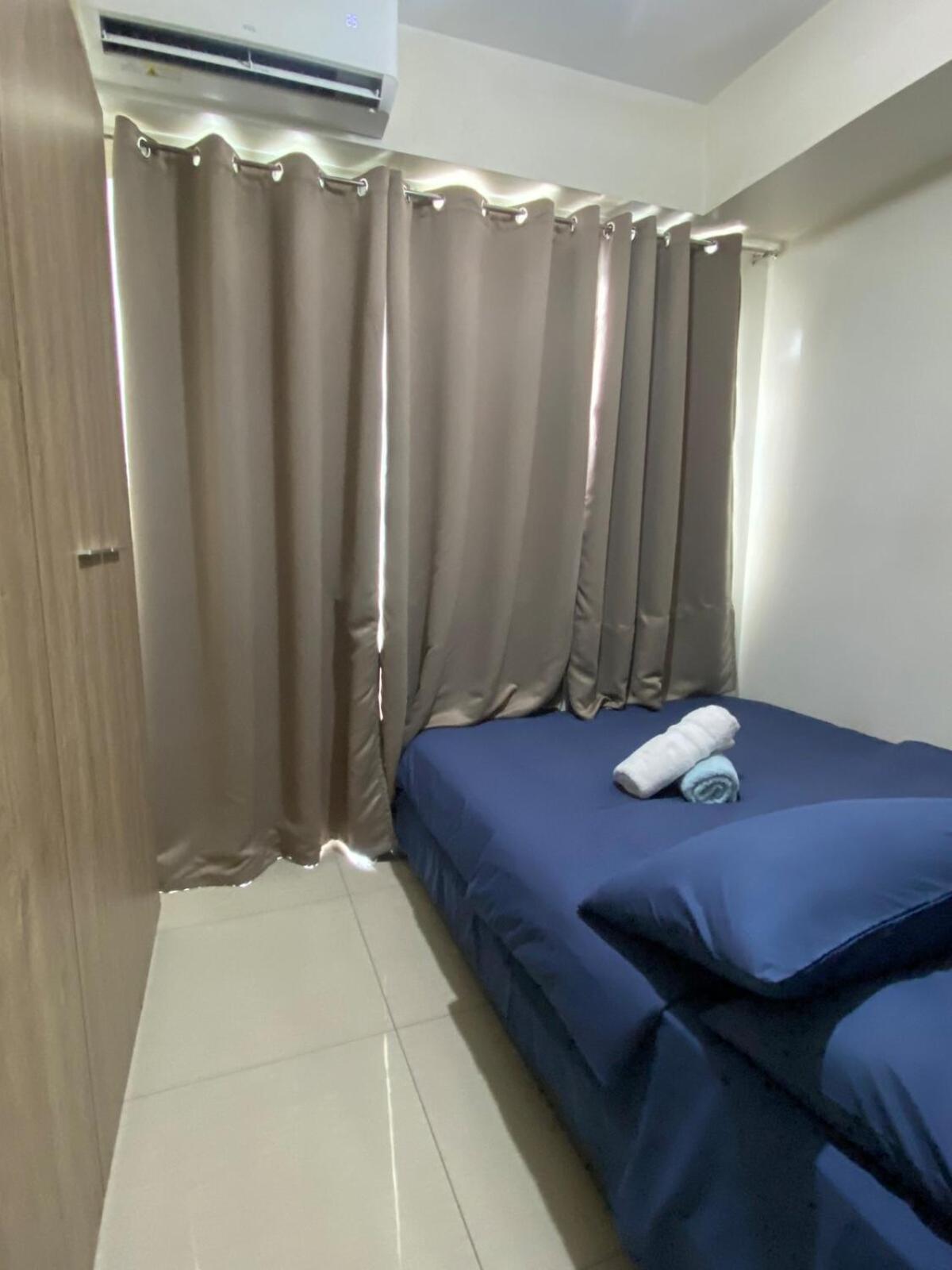 Shore Residences With Bay View Near Mall Of And Ikea Apartment *