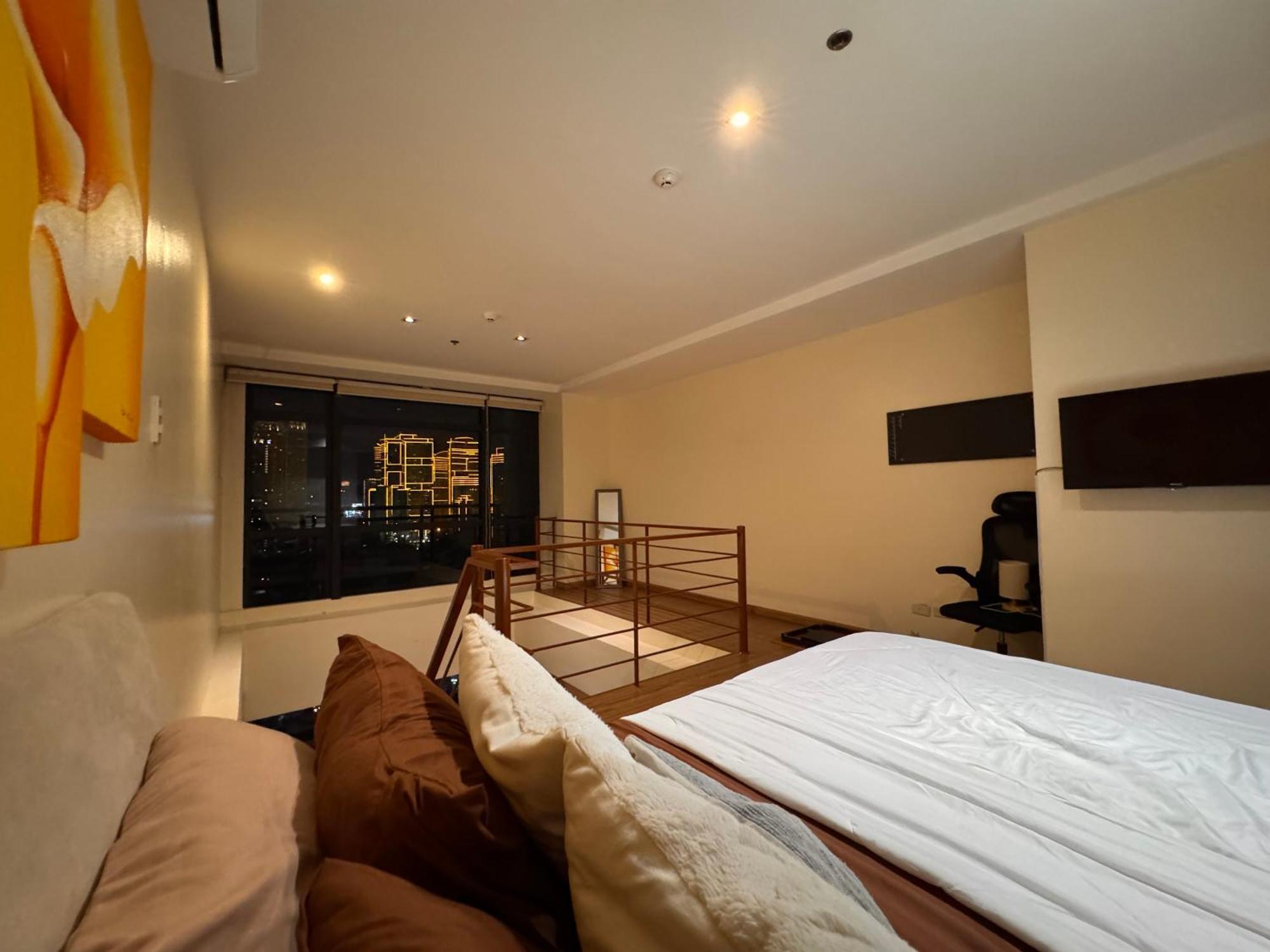 Gramercy Residences Spacious 1 Bedroom Loft Free Amenities Hotel Manila