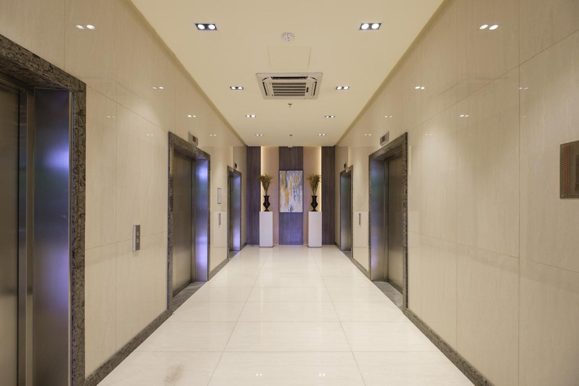 Bgc One Uptown 2bedroom With Balcony And 1 Free Parking Aparthotel