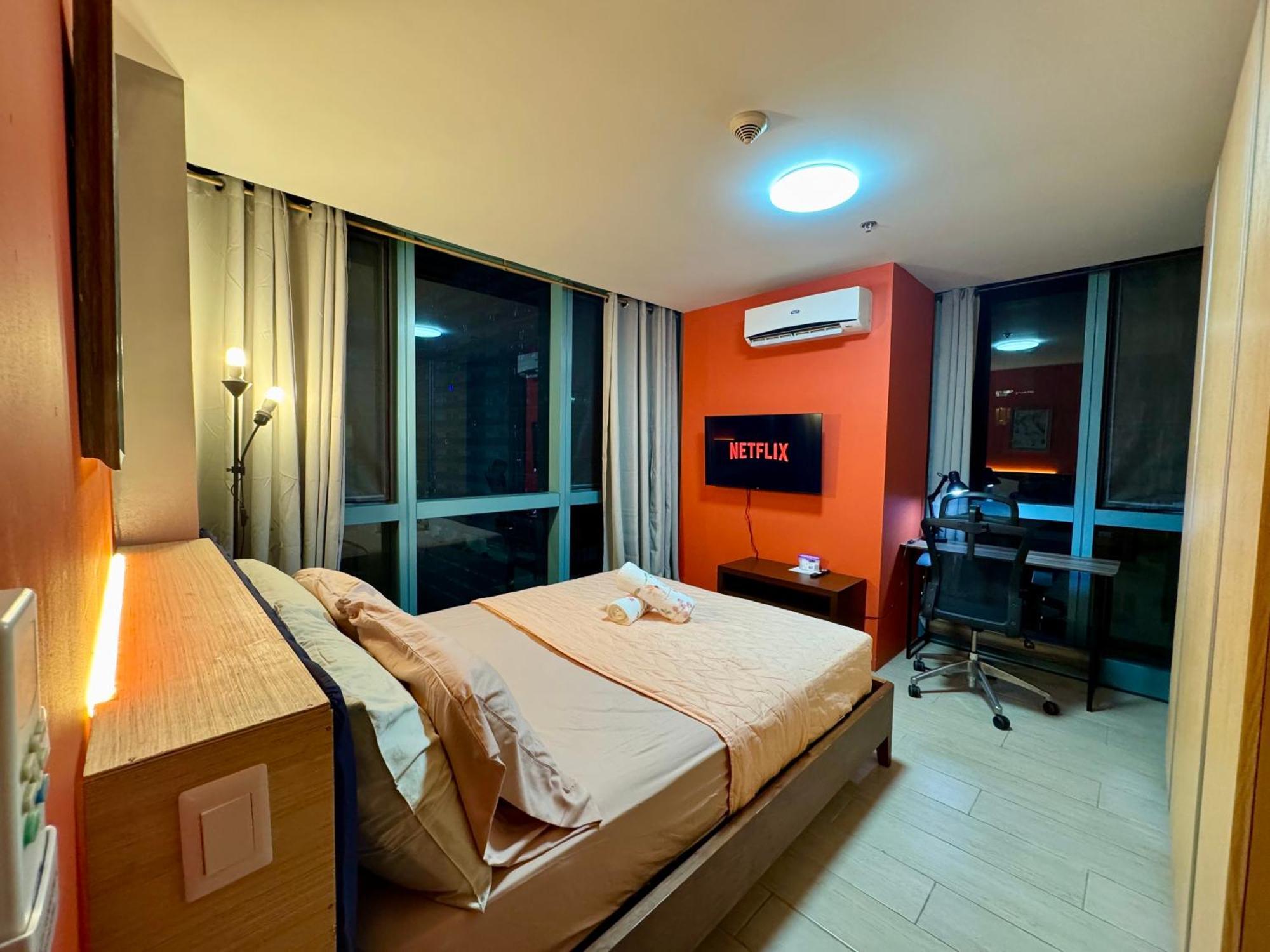 Bgc One Uptown 2bedroom With Balcony And 1 Free Parking Manila