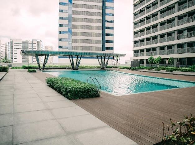 5-star Feel And Step In Luxury At Fame Residences Apartamento