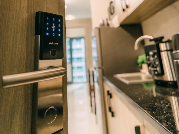 5-star Feel And Step In Luxury At Fame Residences * Manila