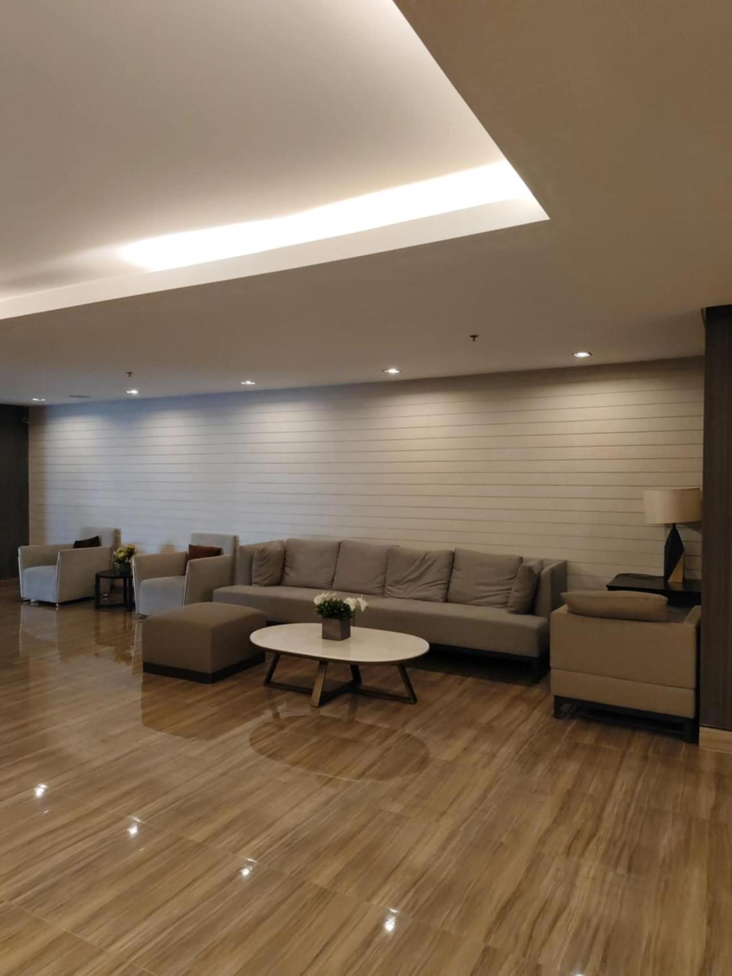 Air Residences By Christine Ph Makati * Manila