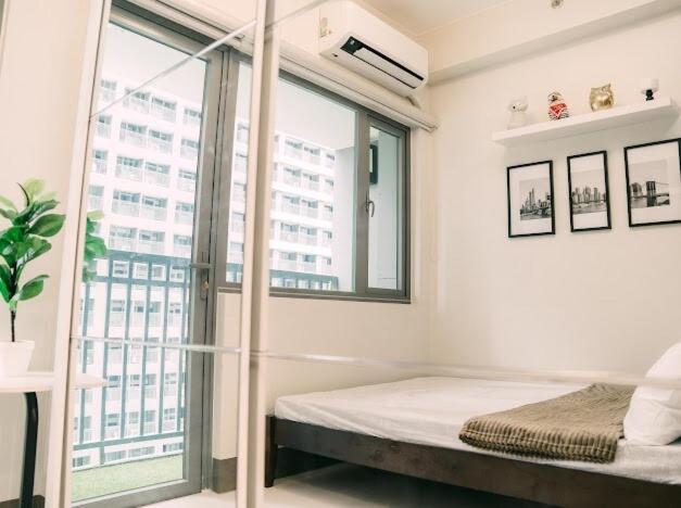 5-star Feel And Step In Luxury At Fame Residences * Manila
