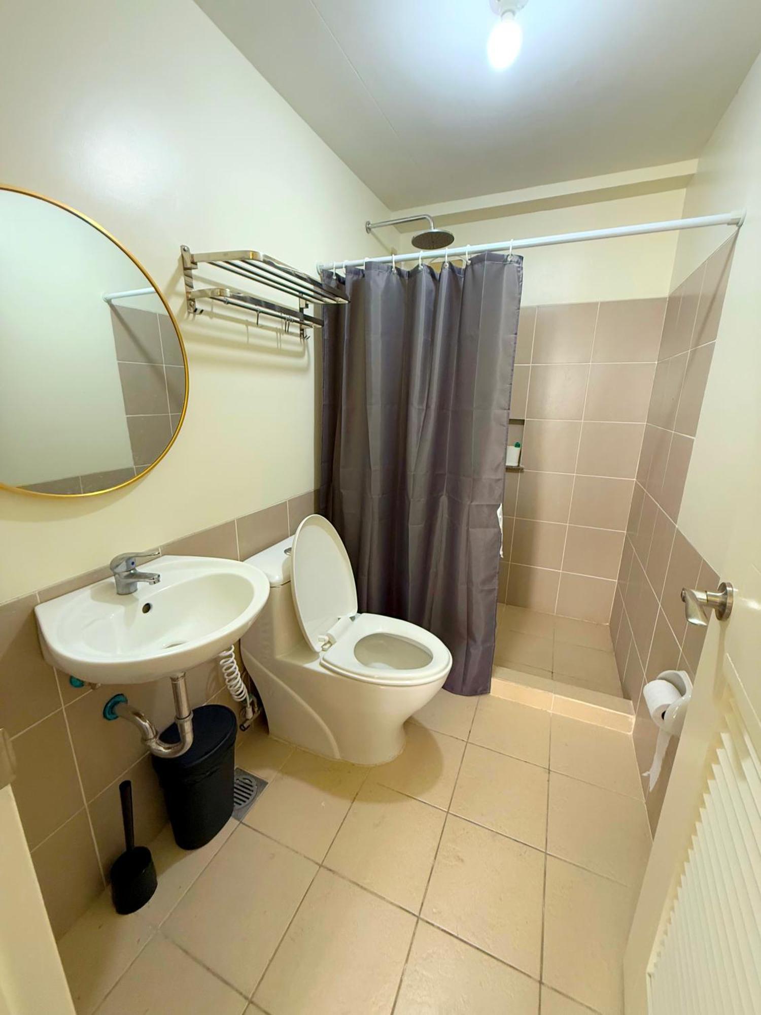 Vincondotel Near Bgc 3br Fairlane 5112