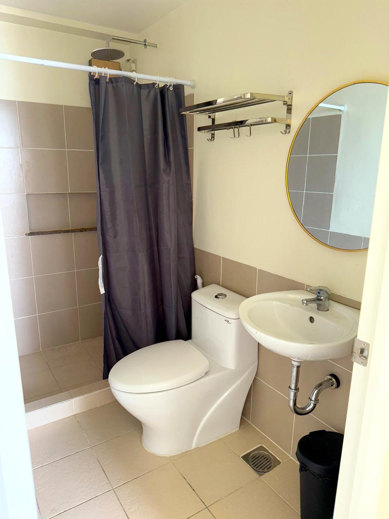 Hostel Vincondotel Near Bgc 3br Fairlane 5112 *