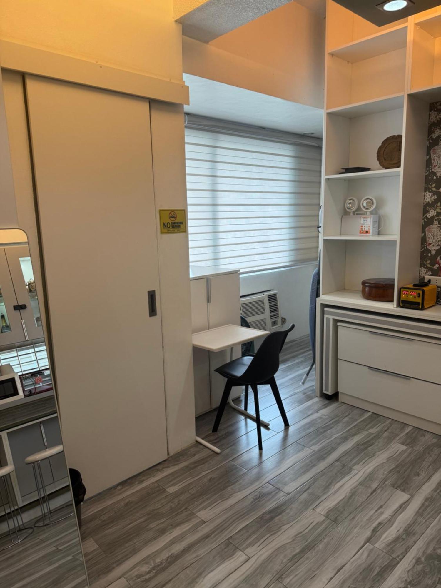 Apartment Greenhills Shopping Center 2br