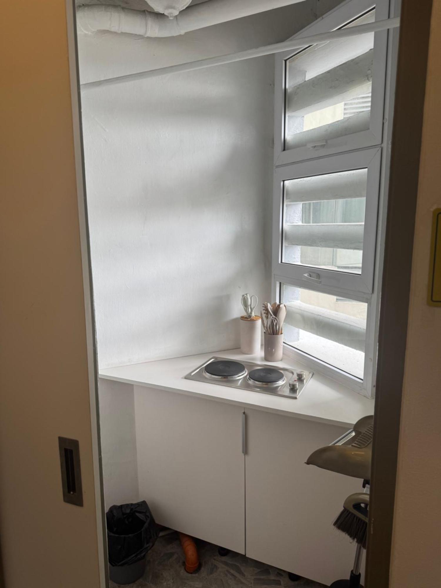 Apartment Greenhills Shopping Center 2br Manila