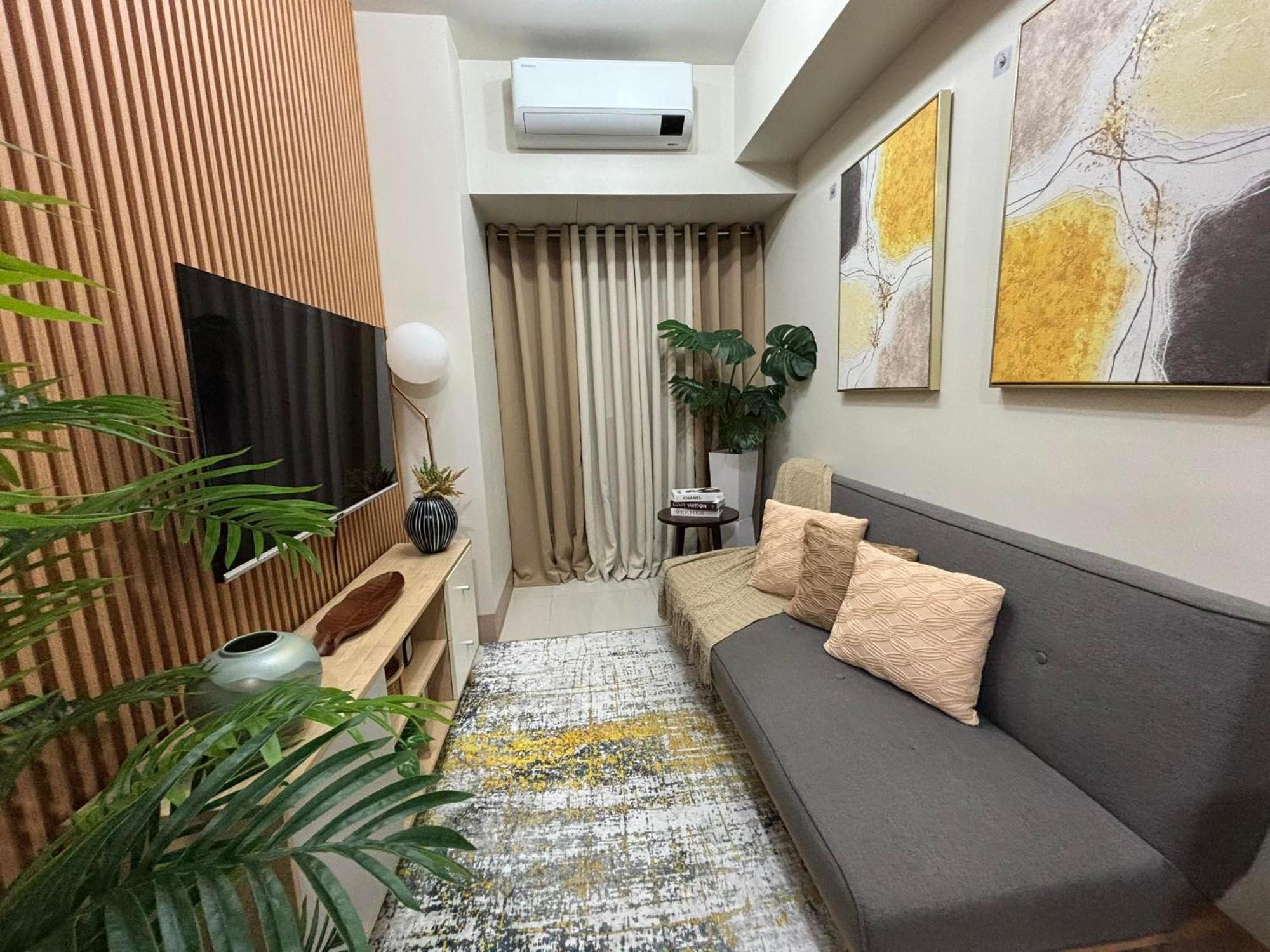 Aparthotel Unit In Pasay Near Mall Of Moa