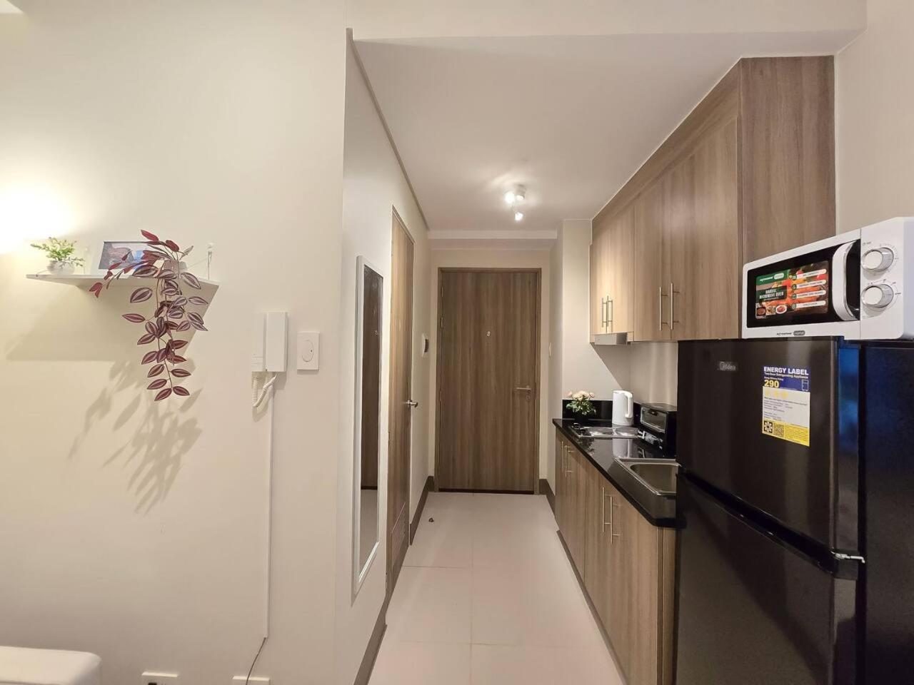 1br Unit Condotel W Balcony Fame Residences #fm61 Apartment Manila
