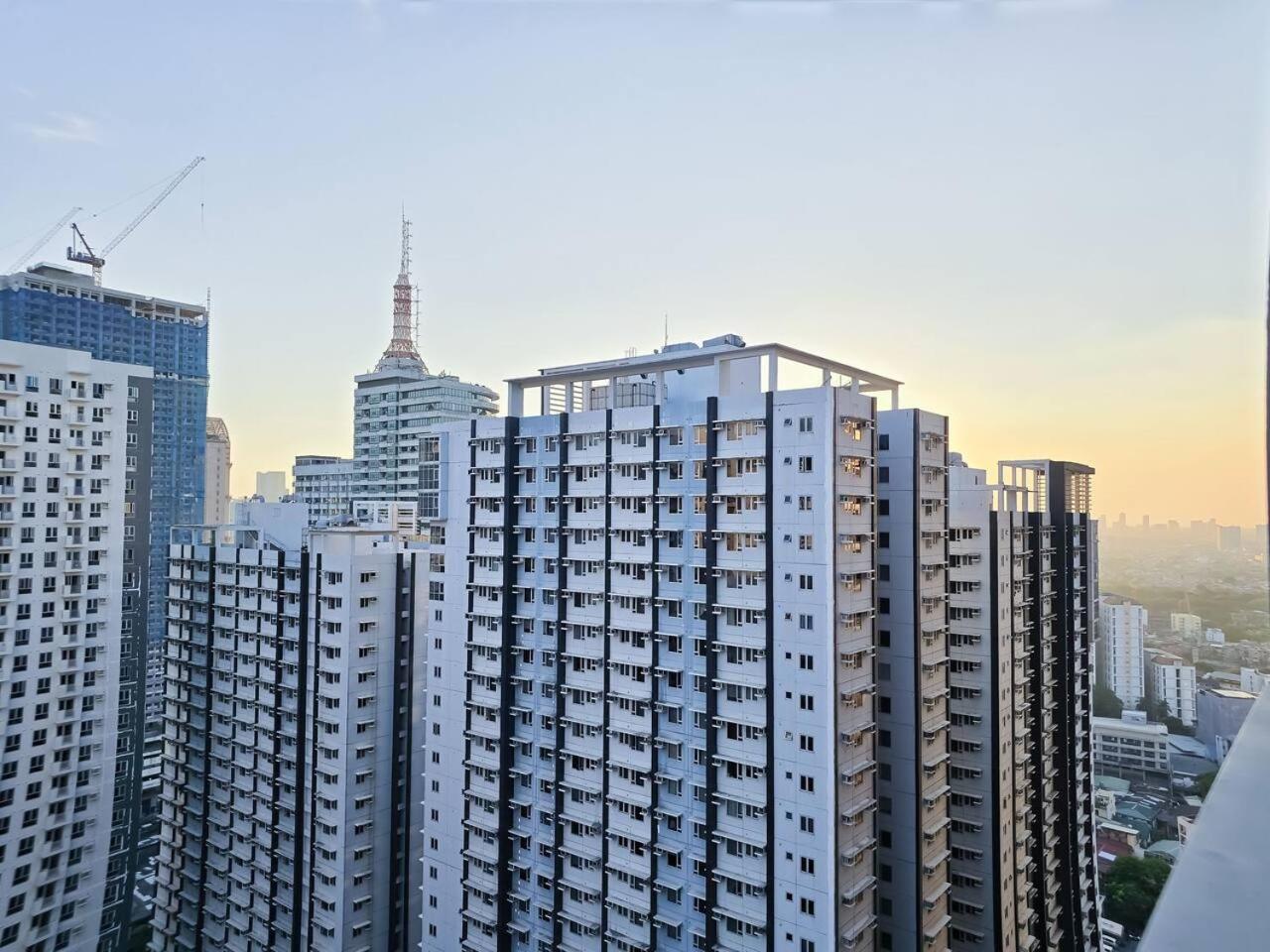 1br Unit Condotel W Balcony Fame Residences #fm61 Apartment *