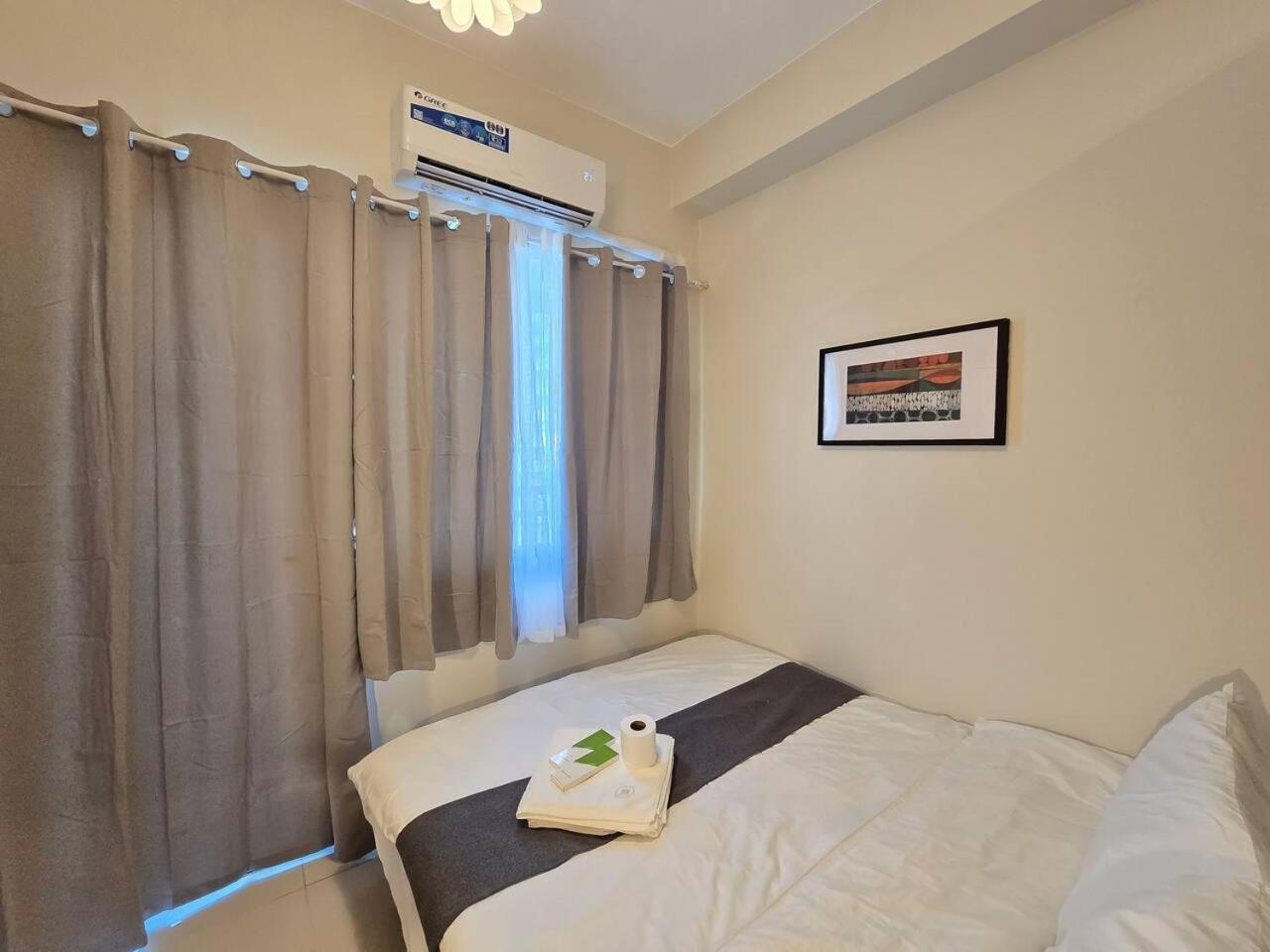 Apartment 1br Unit Condotel W Balcony Fame Residences #fm61 *