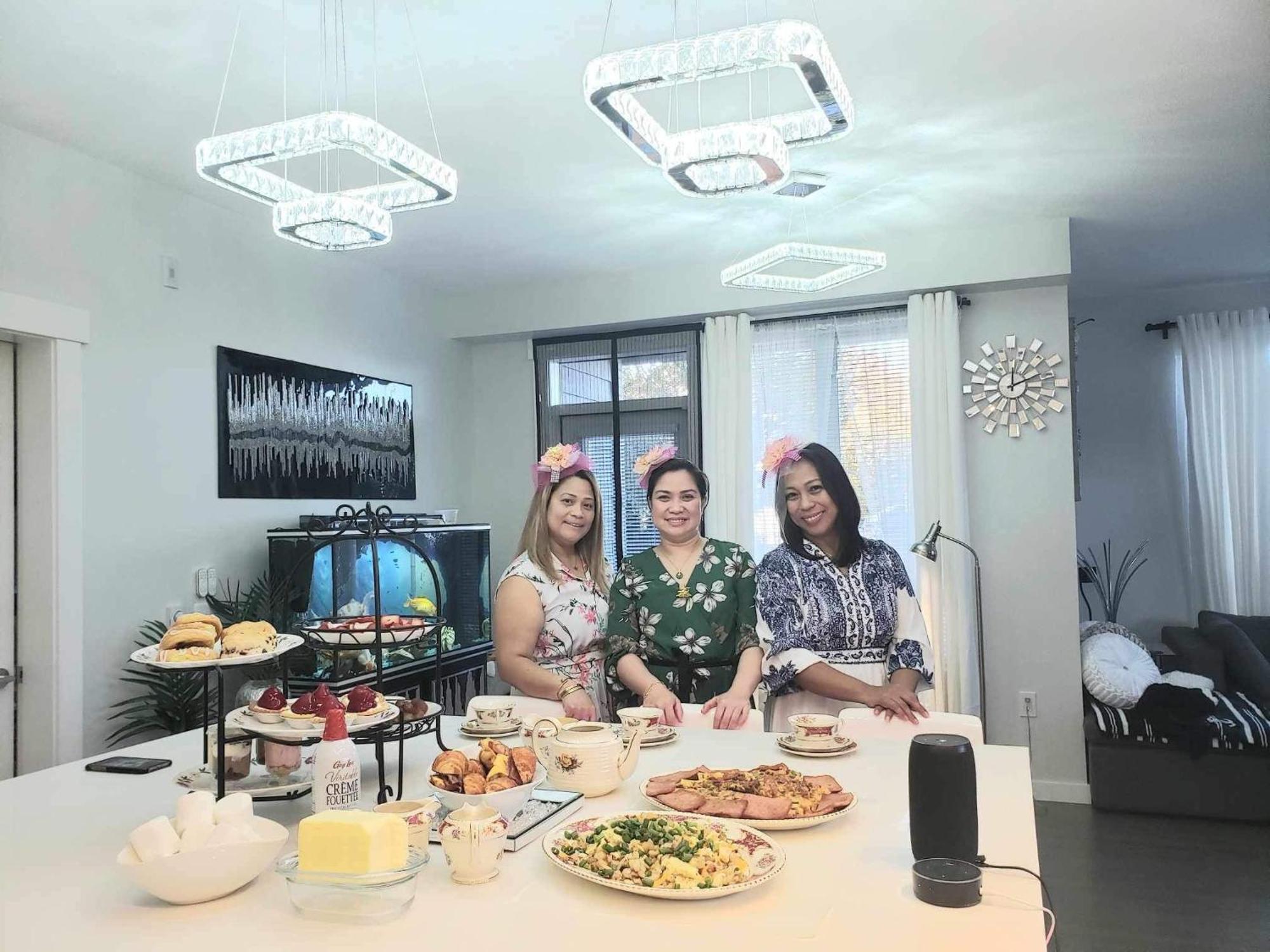 Coast Residences Penthouse With Skyline And Bay View * Manila