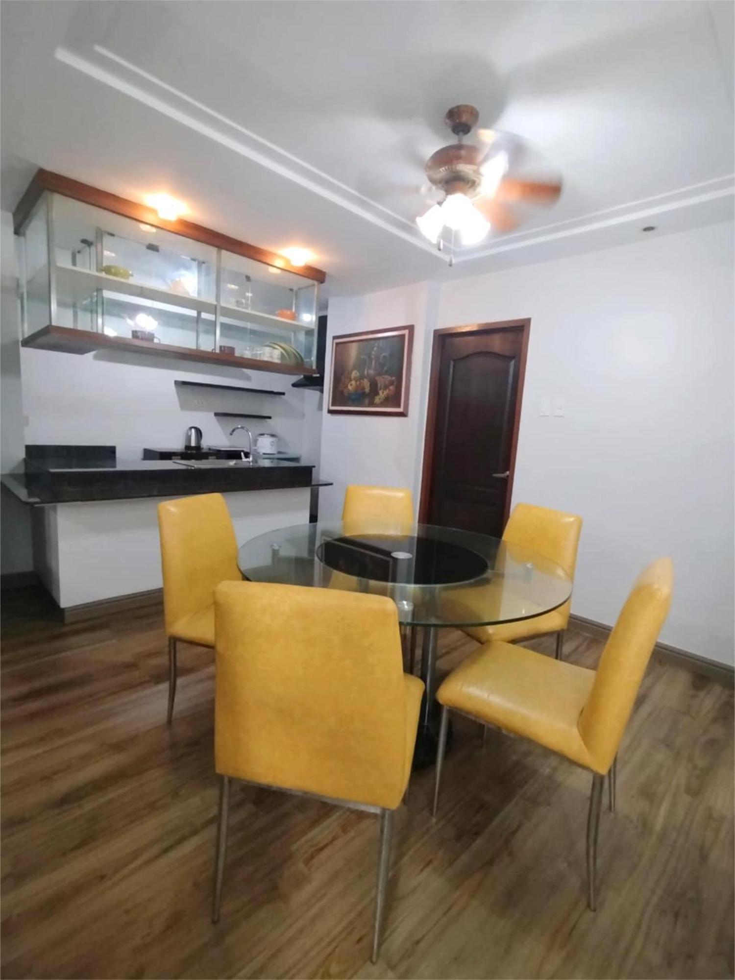 Sulit Unit 2 Santa Mesa Apartment