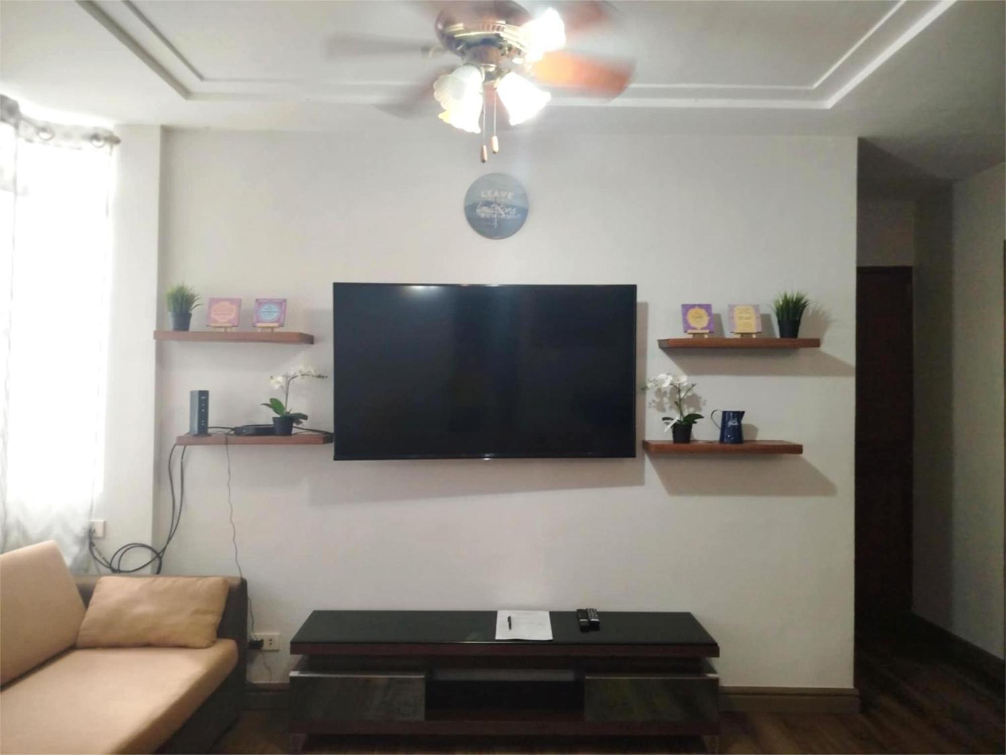 Sulit Unit 2 Santa Mesa * Manila