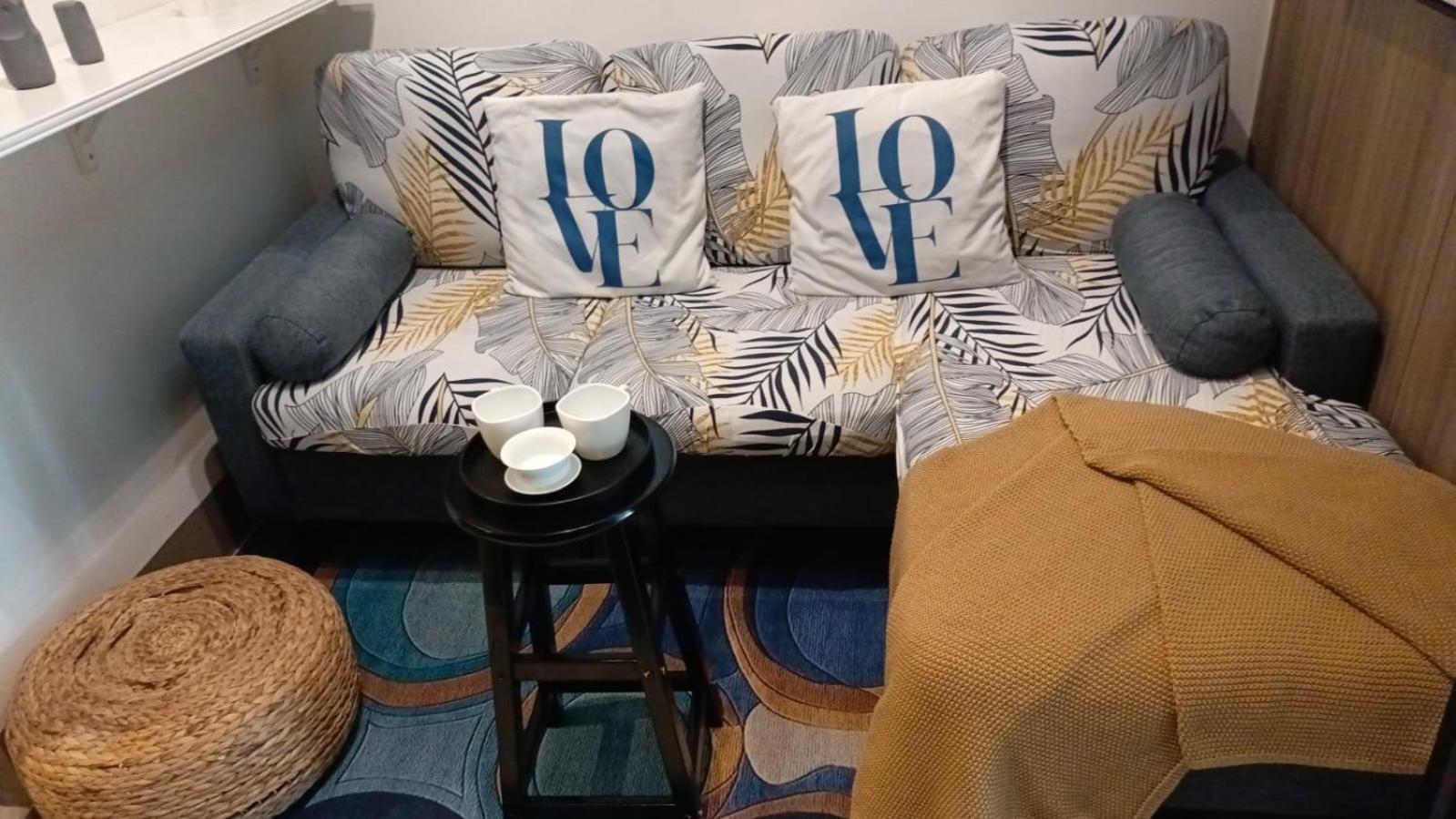 Cozy New 1br Fame Residences With Balcony Apartamento Manila