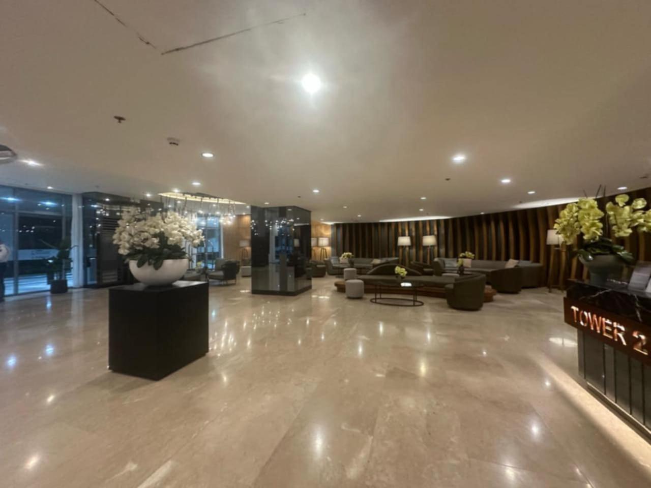 One Bedroom Near Moa