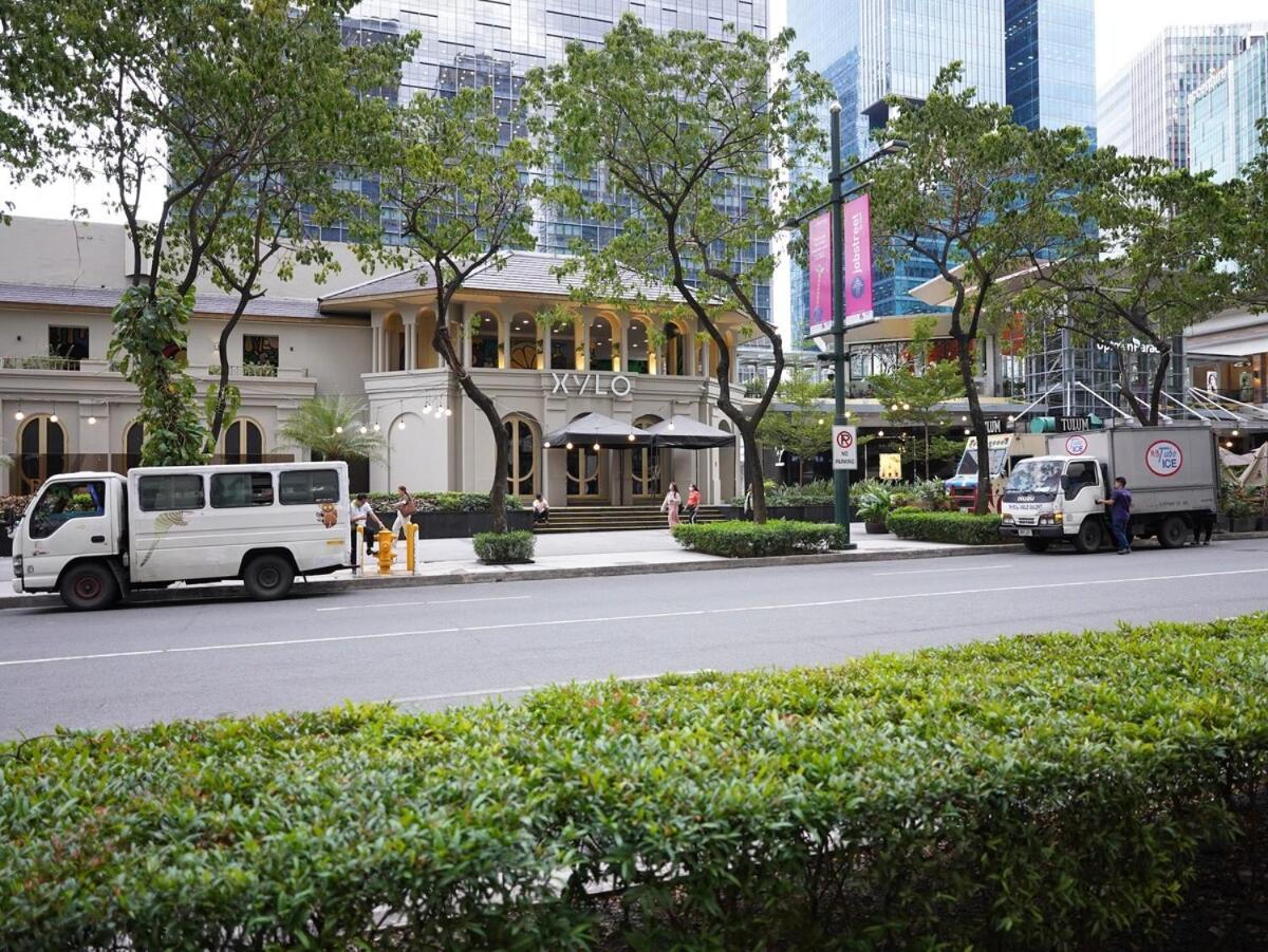 Luxury 2-bedroom At Bgc Uptown Manila