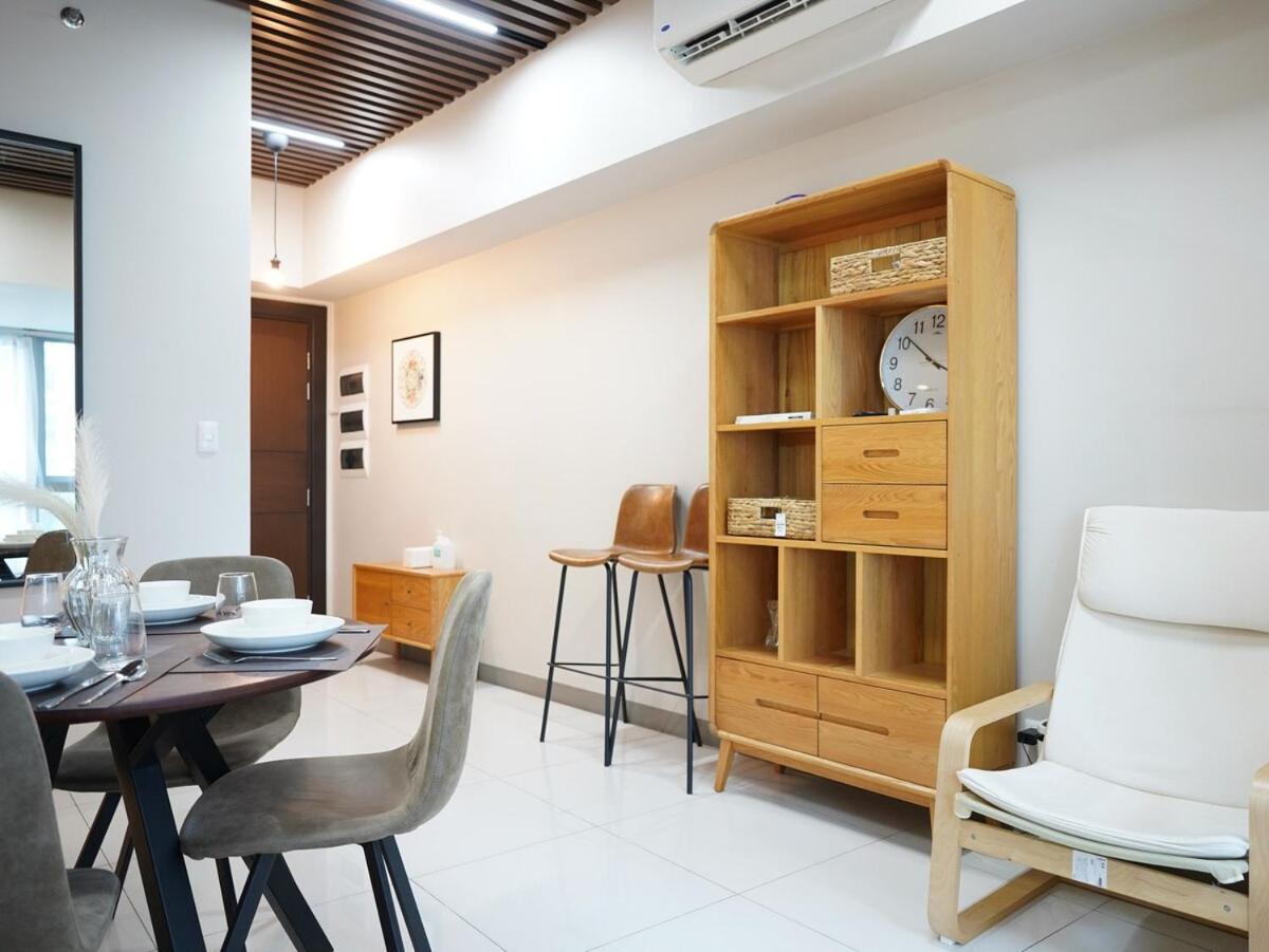 Luxury 2-bedroom At Bgc Uptown *