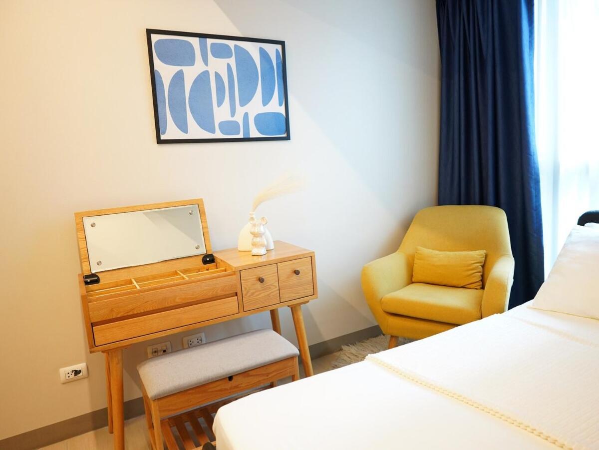 Luxury 2-bedroom At Bgc Uptown