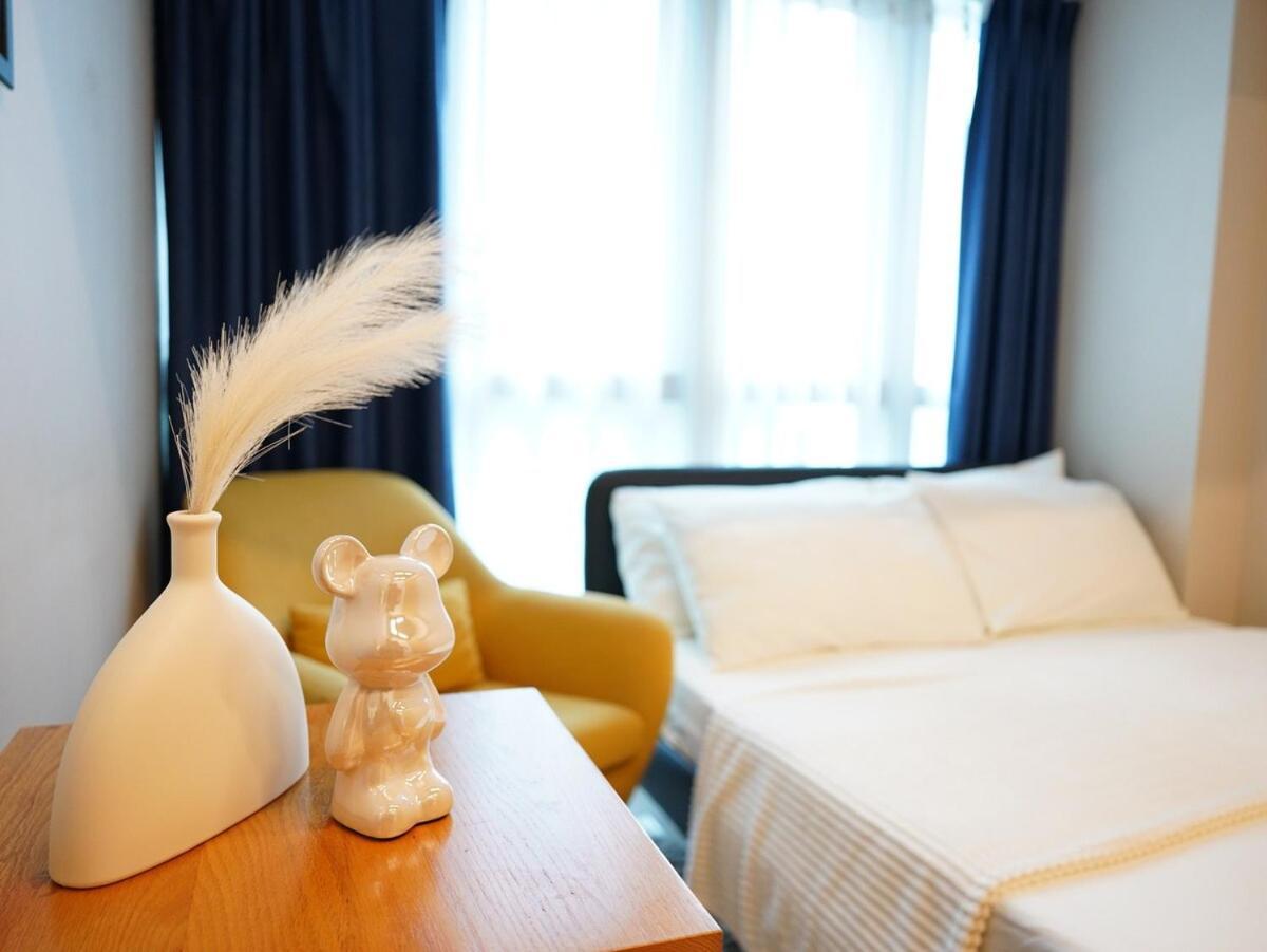 Luxury 2-bedroom At Bgc Uptown Apartment Manila