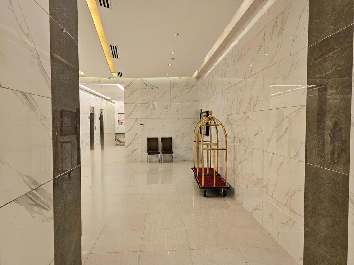 Pet Friendly In Timog With Balcony View Apartment Manila