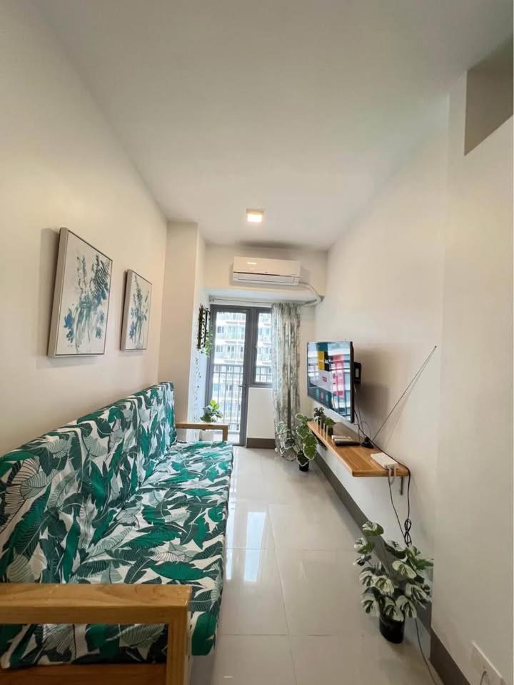 1 Bedroom In Fame Tower 2 - 36th Flr * Manila