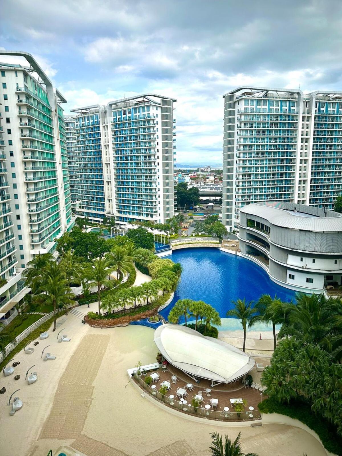 Apartment At Azure Urban With Smarttv