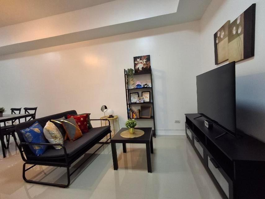 1br Modern Bellagio Oasis Burgos Circle View Bgc