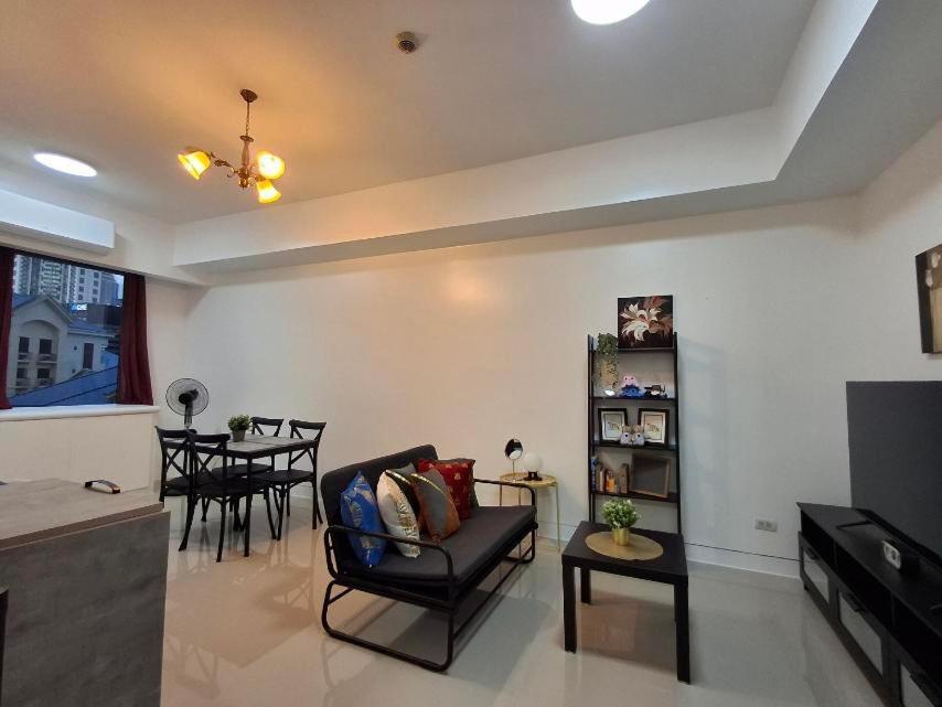 1br Modern Bellagio Oasis Burgos Circle View Bgc *