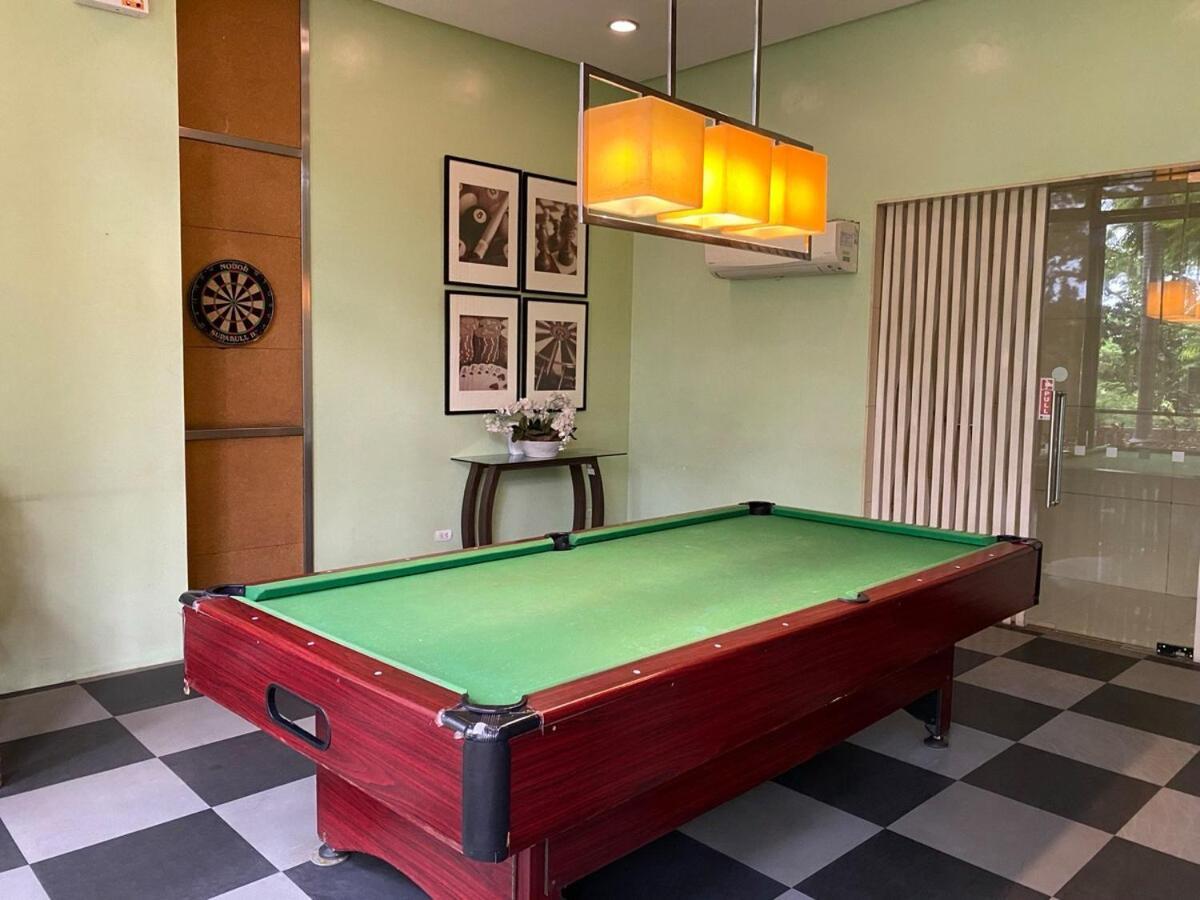 1br Modern Bellagio Oasis Burgos Circle View Bgc Manila