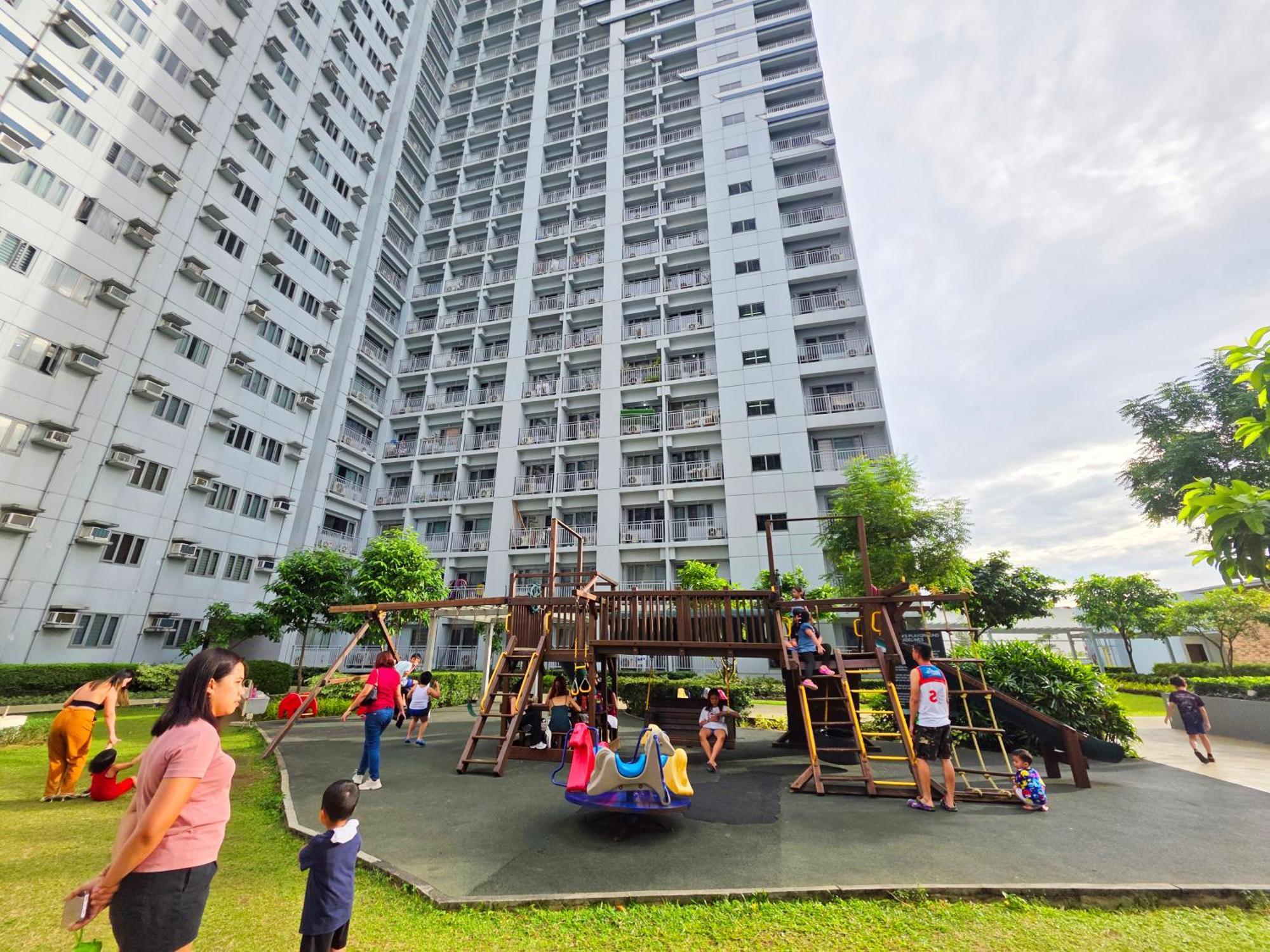 The Grass Residences Tower 4 - 35th Floor * Manila
